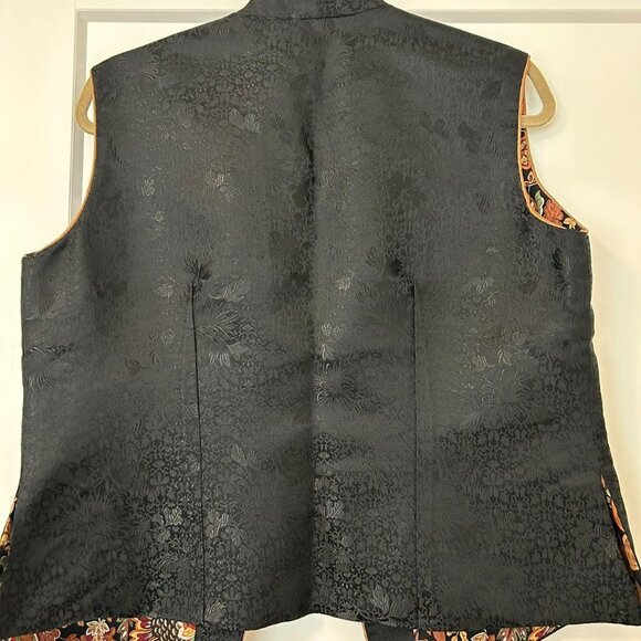 Kimono Style Silk Vest - Picture 6 of 6